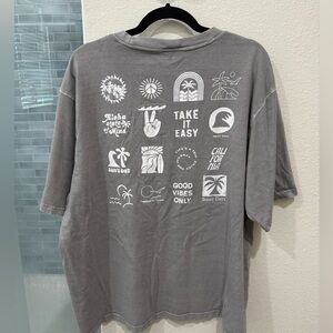 Old Navy Men’s Oversized Graphic Tee